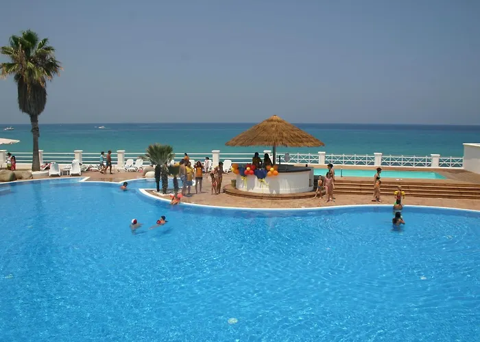 Cala Petrosa Resort
