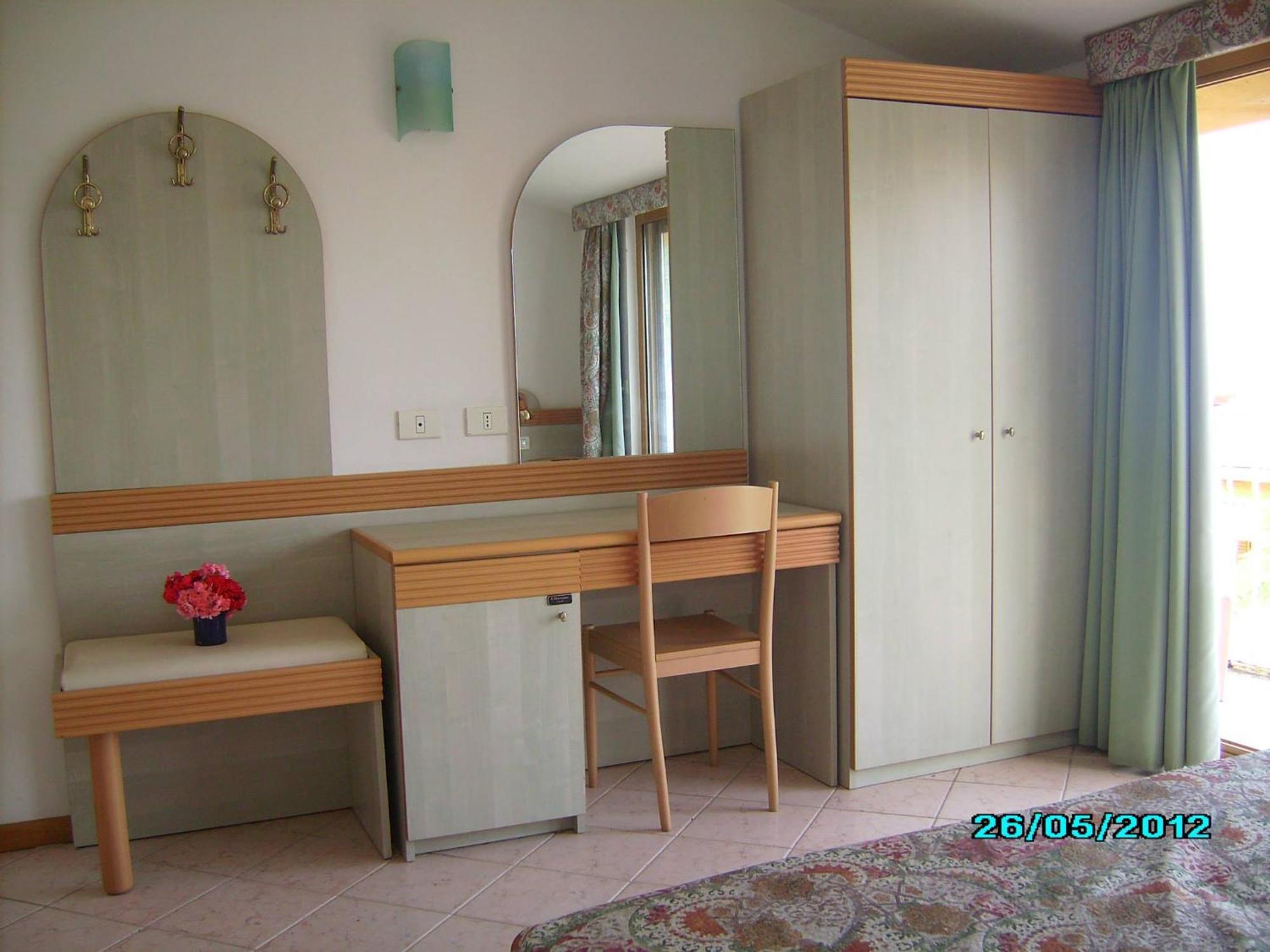 Cala Petrosa Hotel 3*