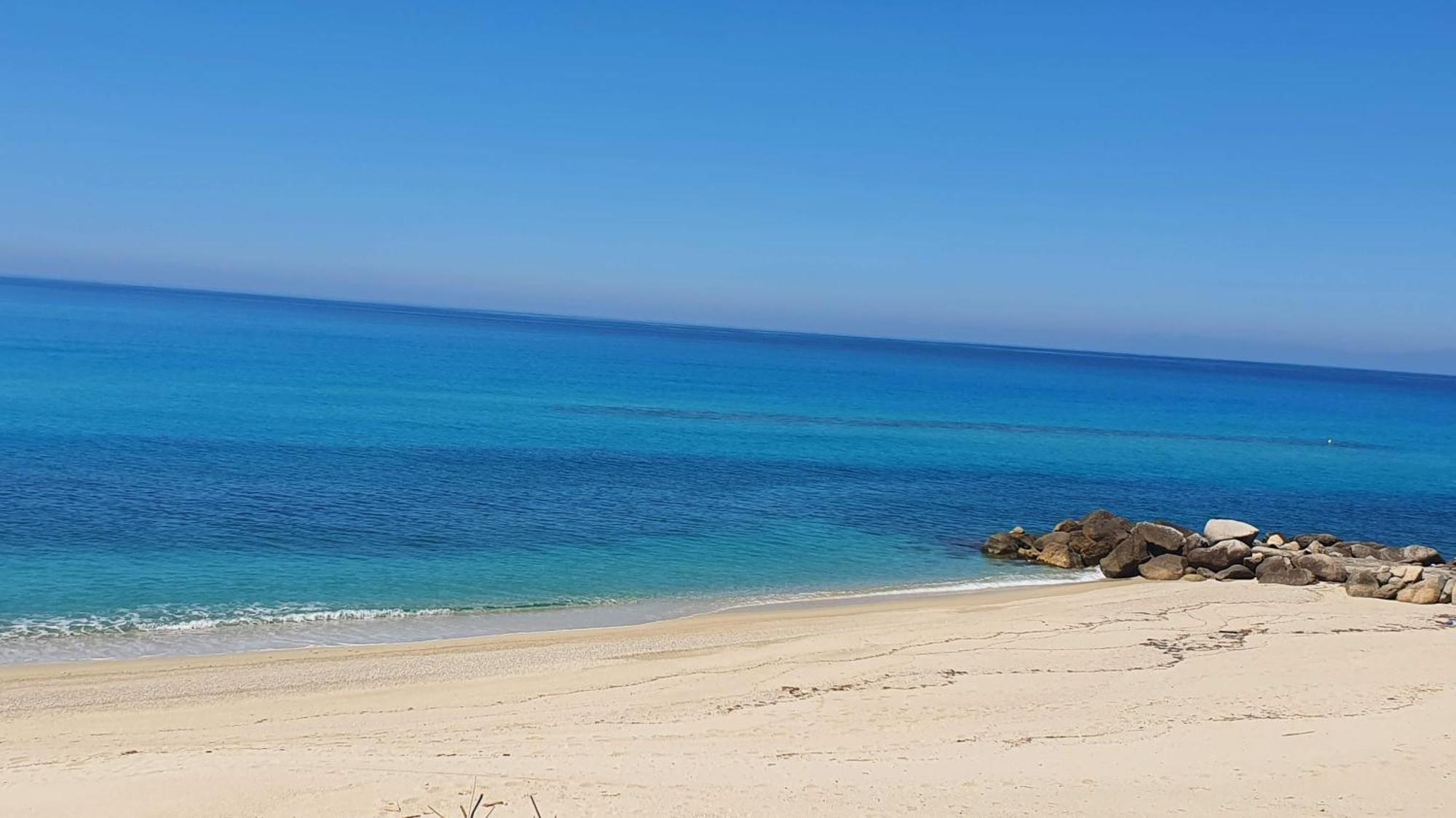 Hotel Cala Petrosa 3*